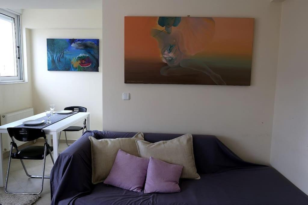 Fly Me To The Moon! Apartment Athens Exterior photo